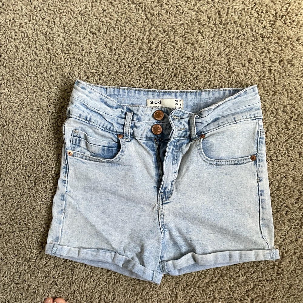 Cotton On size 6 women’s shorts